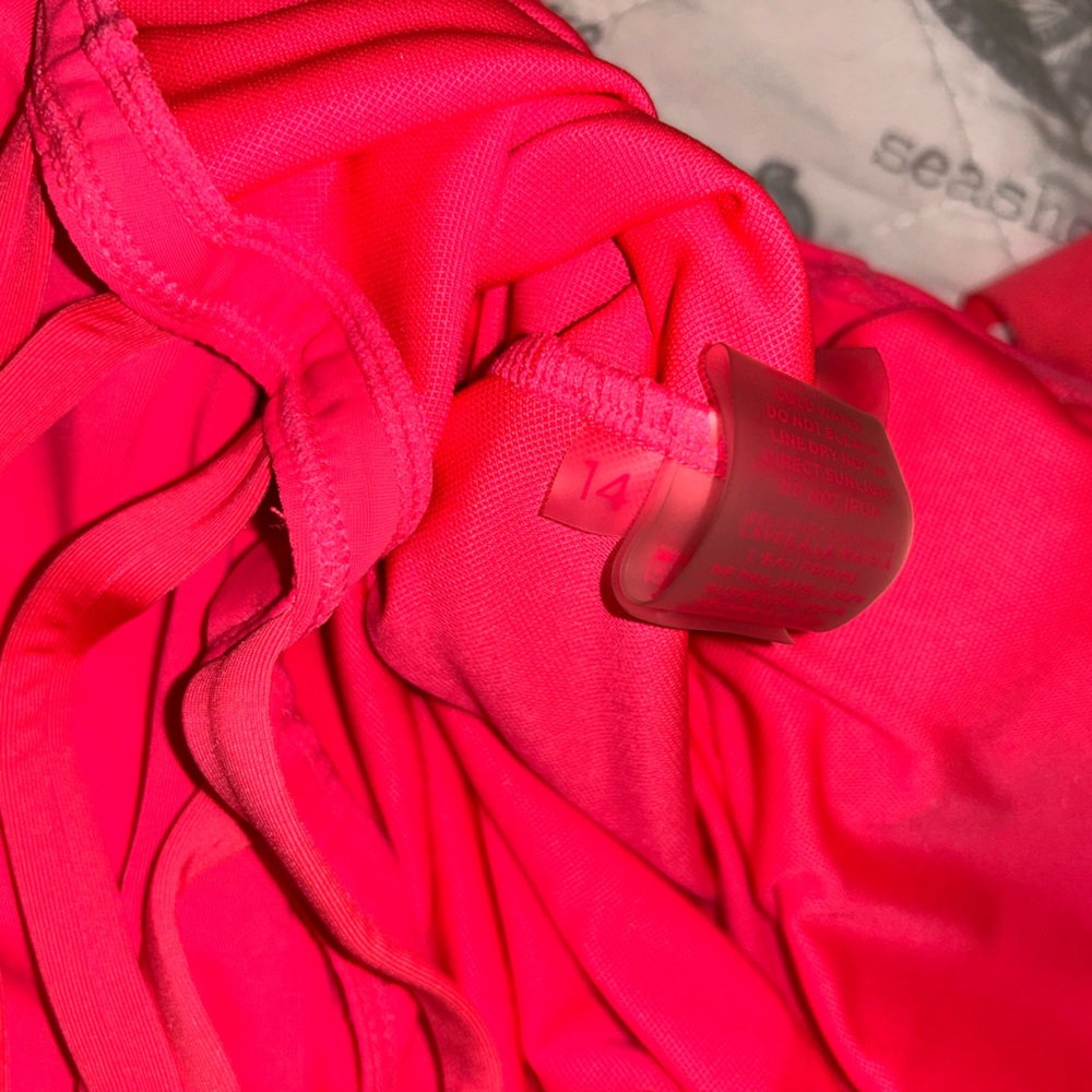 Lilly Pulitzer One-Piece Coral Swimsuit with Ruffle Detail. Size 14, great cond - Picture 3 of 4